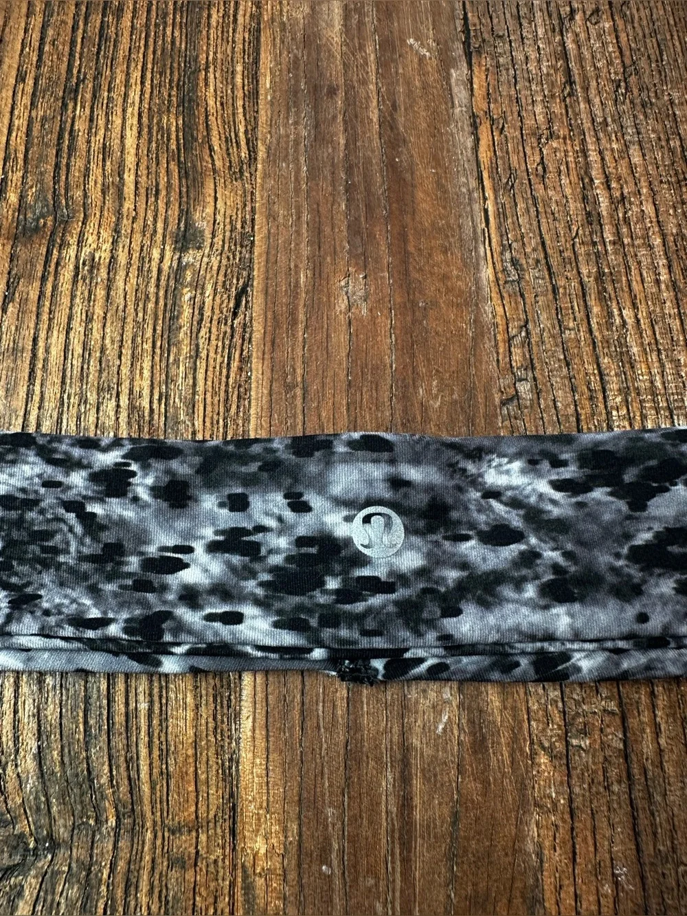 lululemon athletica Black and Gray Marble Print Headband